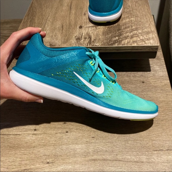 (7) Nike Flex Run 2016 - Picture 5 of 15